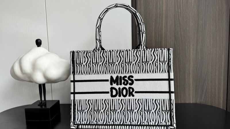 chr1st1an D10r shopping bags